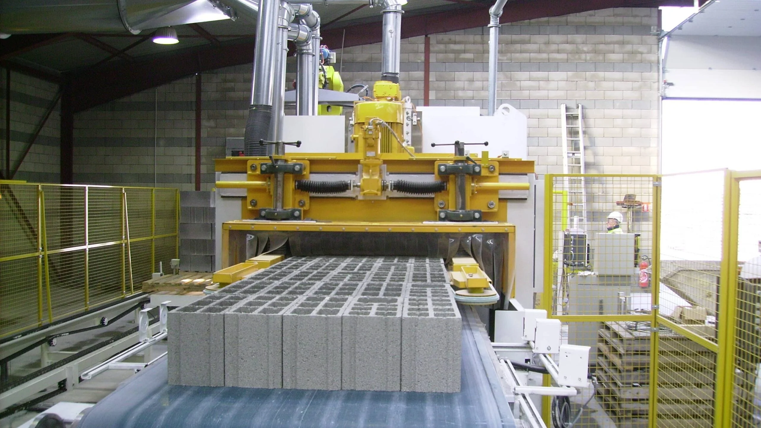 Equipment for grinding and sizing of concrete products