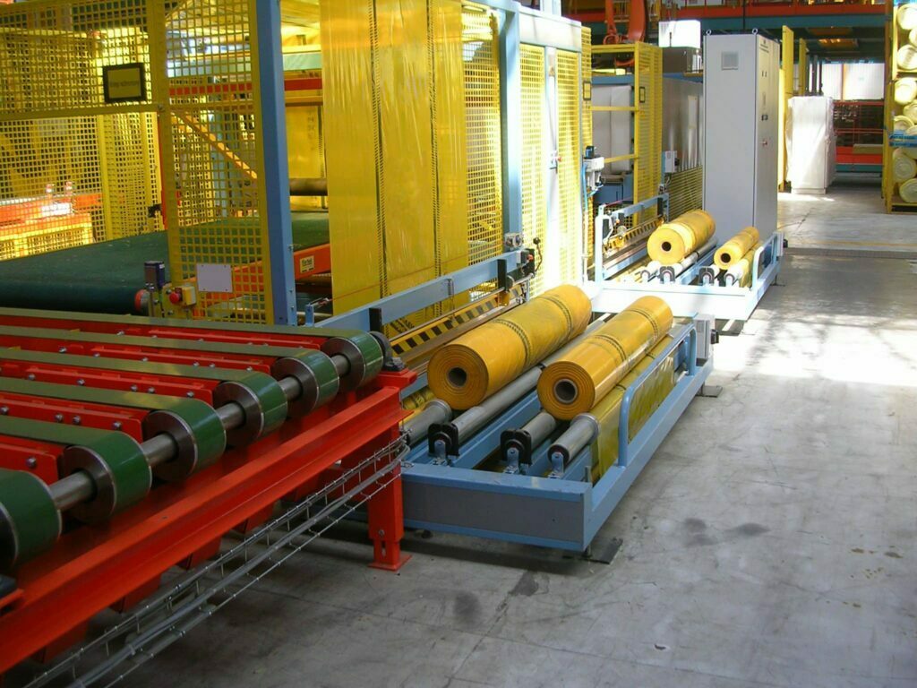 Product packing station